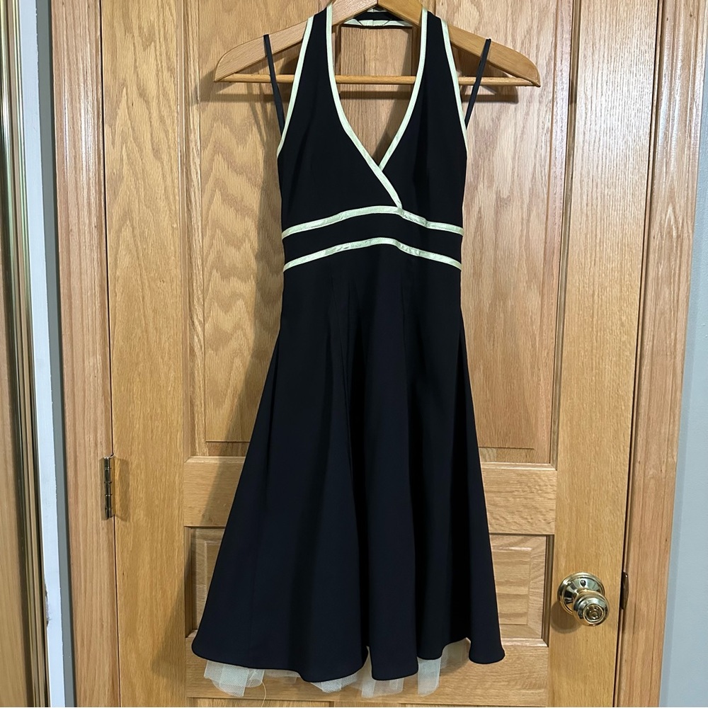 Vintage Pulse halter neck dress with contrast color trim